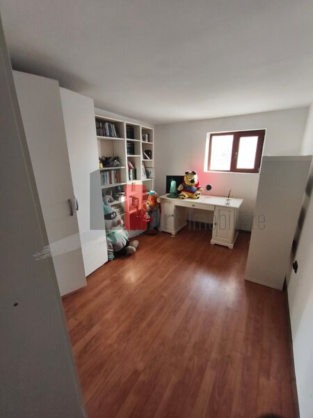 Giulesti Casa Vanzare 4 camere