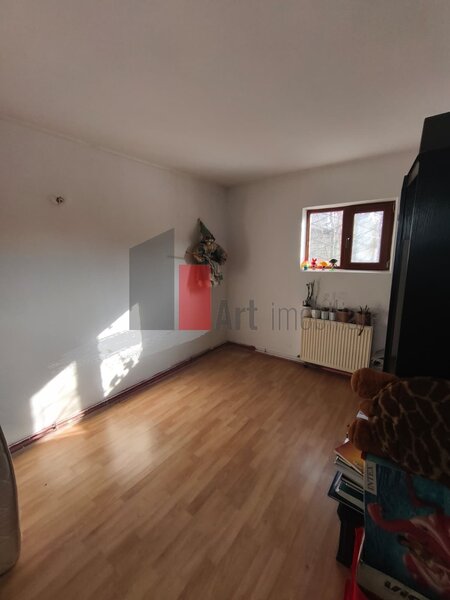 Giulesti Casa Vanzare 4 camere